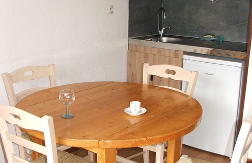 Gresse-en-Vercors Apartment | GRESSE en VERCORS resort winter (skiing)/summer(swimming pool and tennis) wk & wk-end