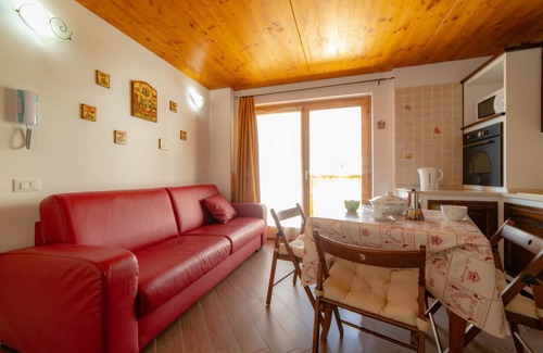 Tschaval Apartment | Gressoney La Trinitè Mono with View and 4pax AMLodge