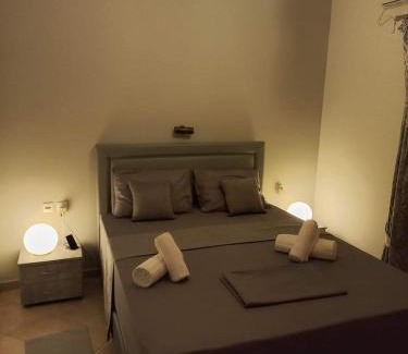 Voia Apartment | Grey Residence close to Elafonissos