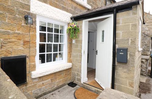 Great Longstone House | Gritstone Cottage