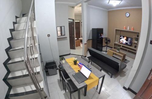 Sinduharjo House | Griya Rajawali Homestay Jogja