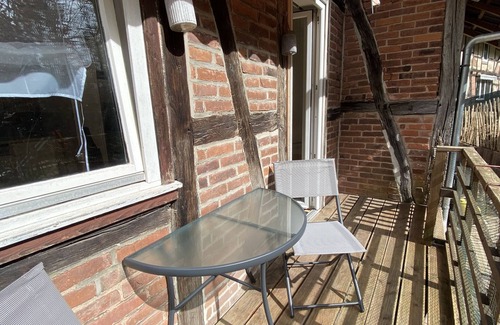 Witzenhausen Apartment | Große Ferienwohnung in Waldrandlage mit Talblick und Südbalkon