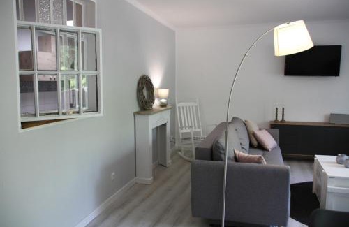 Oetzen Apartment | Große, helle Ferienwohnung mit 2 Balkonen auf dem Kastanienhof Oetzen in der Lüneburger Heide