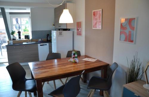 Wolmirstedt Apartment | großes offenes Loft oder kleine gemütliche Wohnung mit Balkon