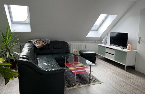Magdeburg Apartment | Großzügige Ferienwohnung im Grünen, Perfekt für Radfahrer