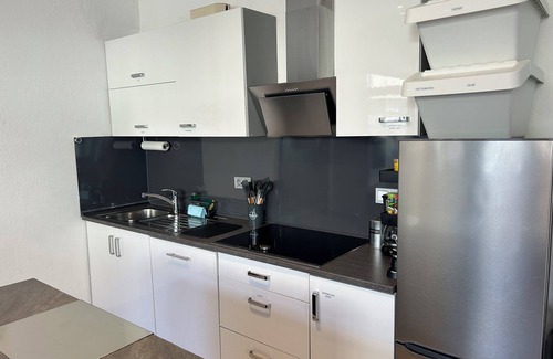 Untermunkheim Apartment | Großzügige Helle Wohnung am Storchennest