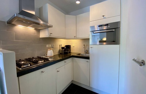 Groet Apartment | GROET: only 2000m from the beach!