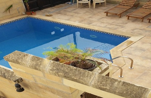 Gharb House | Grotto 's Paradise VICTORIA ROOM