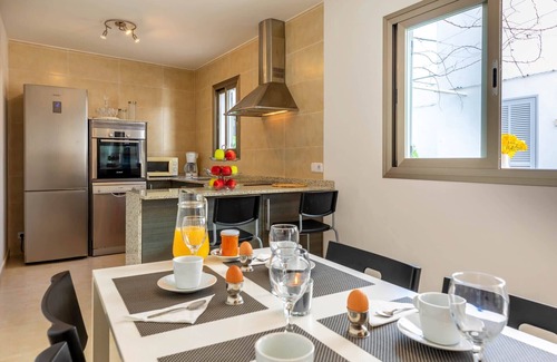 Puerto de Pollensa House | Ground floor apartment near the sea for 5 guests with patio and private bbq