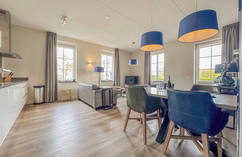 Colijnsplaat Apartment | Ground-floor apartment with sauna near the sea