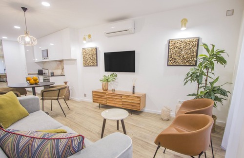 Guimaraes House | Ground Floor Apartment With Patio in Guimarães City Center
