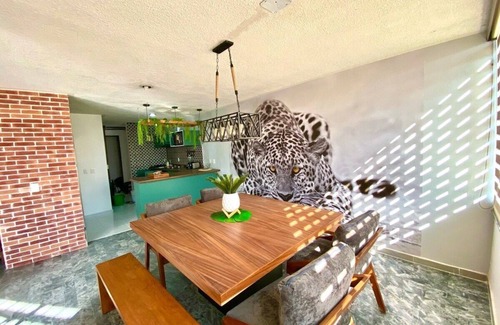 Zapopan Apartment | GROUND FLOOR, ENORMOUS WITH GARDEN AND PARKING FOR 11 PAX. EXPO AREA