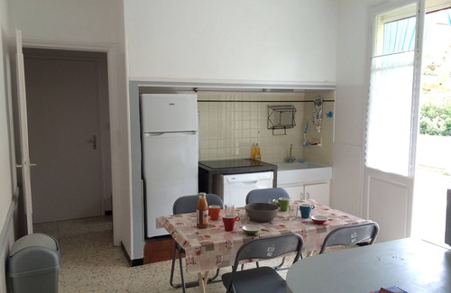 Salses-le-Chateau Cottage | Ground floor 2/4pers spacious, terrace and garden independent + Jaccuzi, Sea at 15m