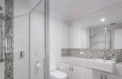 Rockingham Apartment | Ground Floor Two Bedroom One Bathroom Apartment