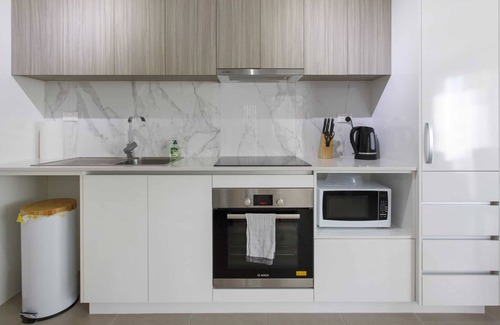 Rockingham Apartment | Ground Floor Two Bedroom One Bathroom Apartment