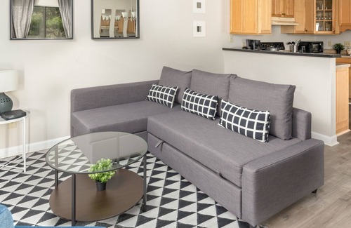 Chapel Hill Apartment | Ground Level UNC 2BR 2BA w/Pool - Pet Friendly