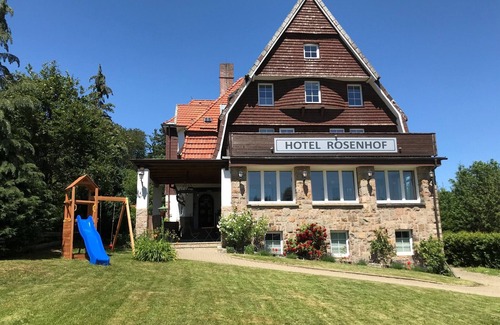 Braunlage House | "Group accommodation 'Rosenhof Braunlage' with garden, barbecue and sauna – for