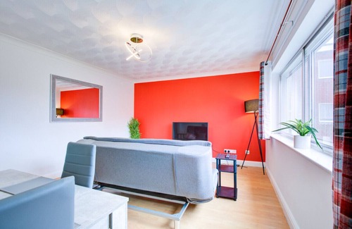 Ipswich House | Group Retreat: Perfect Home with FREE Parking