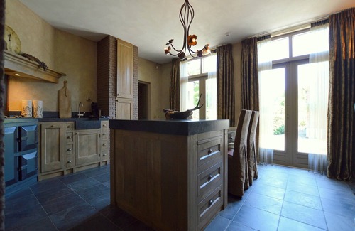 Alphen House | Group Stay with Private Pool and Sauna
