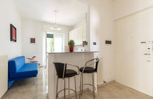 Borgo Roma House | Groups of up to 8 people, ideal for visiting the city, the fairgrounds or Gardaland.