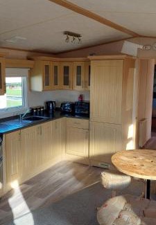 Great Yarmouth Resort | Grouse 54 - Home from Home, Free WiFi, Bed Linen and Towels Included - California Cliffs