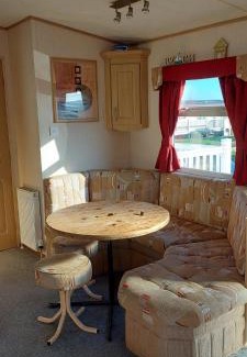 Great Yarmouth Resort | Grouse 54 - Home from Home, Free WiFi, Bed Linen and Towels Included - California Cliffs