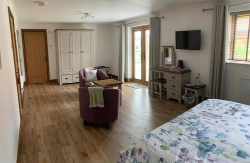 Harleston Bed & Breakfast | Grove Barn Bed and Breakfast