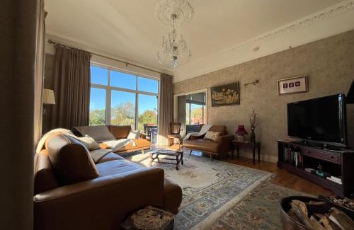 Tullow House | Grove Cottage at The Lodge
