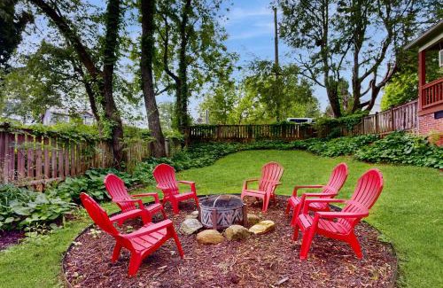 Weaverville House | Grove Cottage