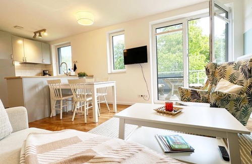 Poppenbull Apartment | Grove - Water lily farm