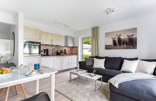 Emmelsbull Apartment | Grünwald - for 4 persons, 30 min from Sylt, idyllic and absolutely quiet