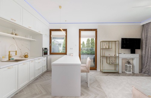 Pradnik Czerwony Apartment | Grzegórzki Luxury Apartment with Terrace
