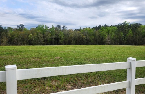 Andalusia House | Guest cabin in Beautiful Andalusia, Alabama