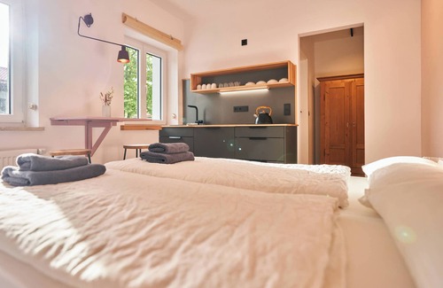 Bad Toelz House | Guest House 'Alte Seifensiederei - Malala' with Shared Terrace, Shared Garden and Wi-Fi