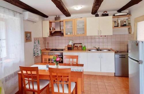Drnis House | Guest house Ana