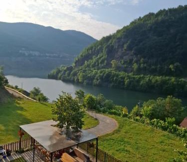 Fierze House | Guest House Artjoni Fierze Albania