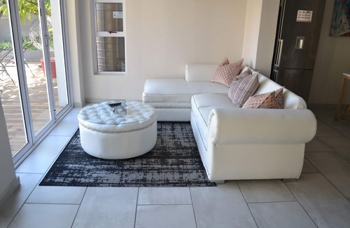 Rondebosch House | Guest House & Beauty spa