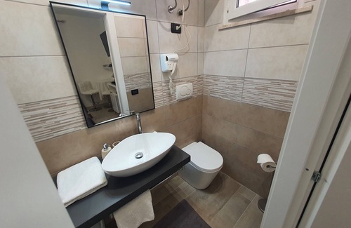 Fiumicino House | Guest House Brezza Marina