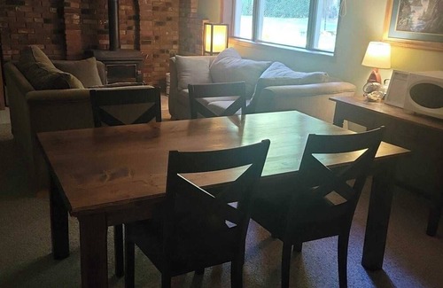 Sardis House | Guest House by Chilliwack River-sleeps 6. Hiking, rafting, fishing & more!