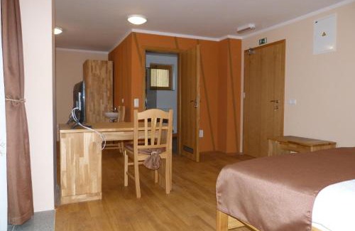 Kamence House | Guest House Eco Vila Mila