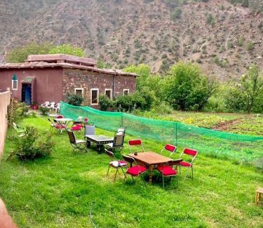 Ait Tamlil Cabin | Guest House Imdoukal