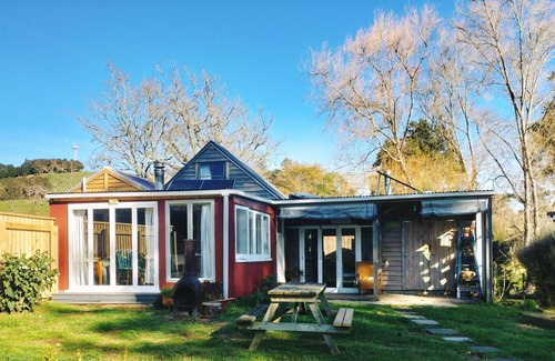 Karangahake Cabin | Guest house in Karangahake