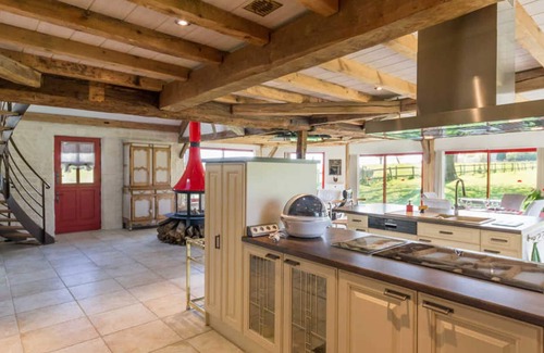 Mirville House | Guest house Mirville, 2 bedrooms, sleeps 4