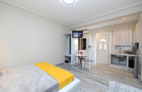 Mbrostar-Urë House | Guest House Narta