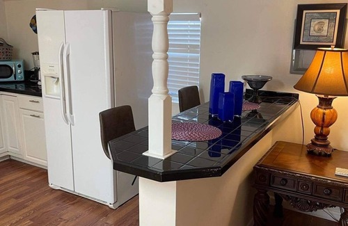 Marianna Cabin | Guest House on Herring Ave