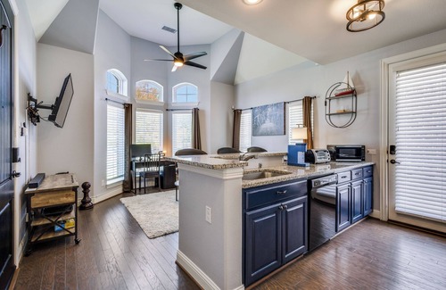 Little Elm House | Guest House Pool, Kitchen, W/D, King Bed, Bath, Living Room Near PGA Golf Frisco