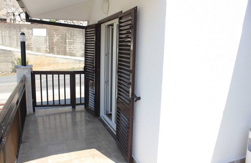 Ploce Apartment | Guest House San Antonio-Triple Room with Balcony no.5