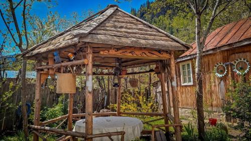 Lentekhi House | Guest House "SVANETI"