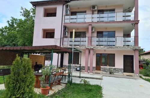 Bliznatsi House | Guest House Villa Penchevi