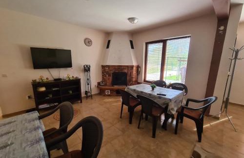 Bliznatsi House | Guest House Villa Penchevi